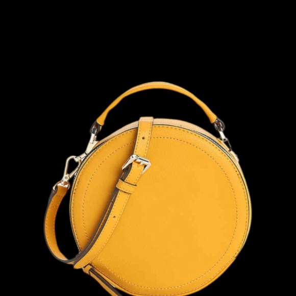 Vince Camuto Round Boho Chic Leather Crossbody Handbag - Picture 1 of 7